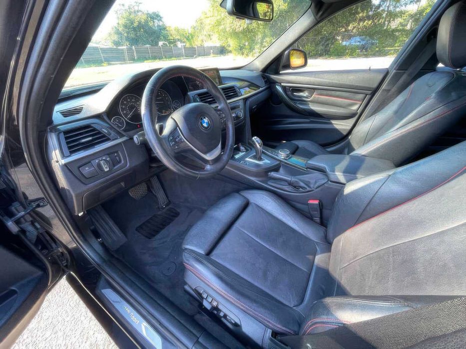 BMW 3 Series 328i      2014