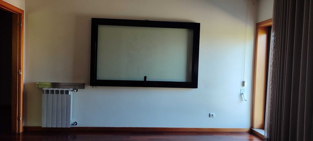 Mesa de parede amovível