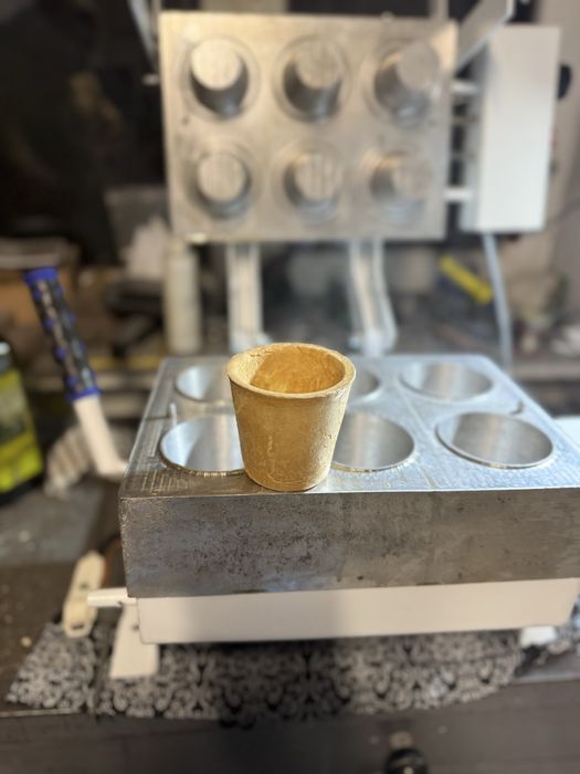 Пічка випікання їстівних стаканів стаканчиків на каву , кондитерські