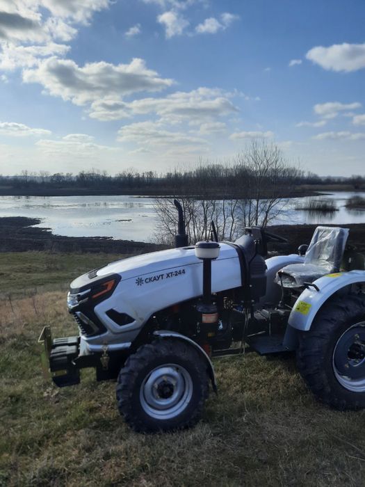 Мінітрактор Скаут ХТ-244