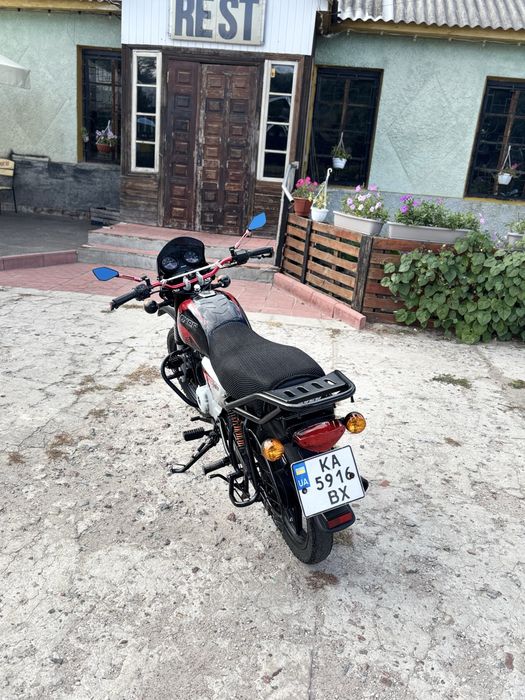Баджадж боксер 125