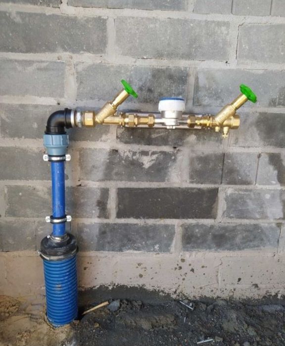 Przyłącza wody, gazu, kanalizacji, instalacje sanitarne Przyłącz