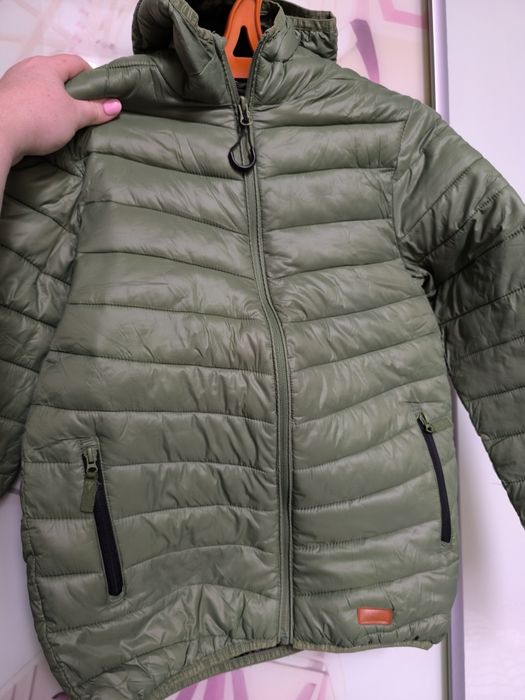 Шикарная куртка на рост 152см фирмы reserved