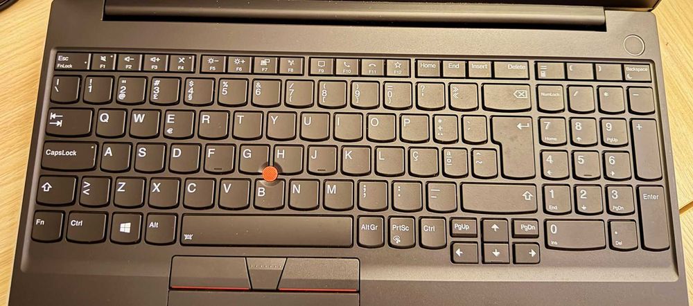 Lenovo ThinkPad E15-Gen2|i7-1165G7-  c/AVARIA - P/PEÇAS