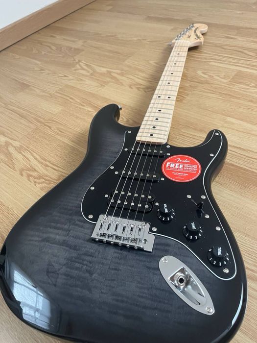 Новий Squier Affinity Stratocaster FMT HSS - Black Burst
