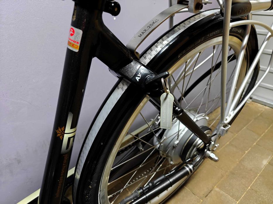 Rower elektryczny BATAVUS. Asystent prowadzenia 11ah 50cm POLECAM