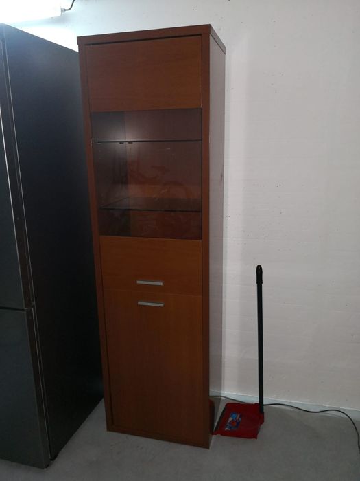 Vendo móveis de cerejeira cada um 400 euros, entrega em mão