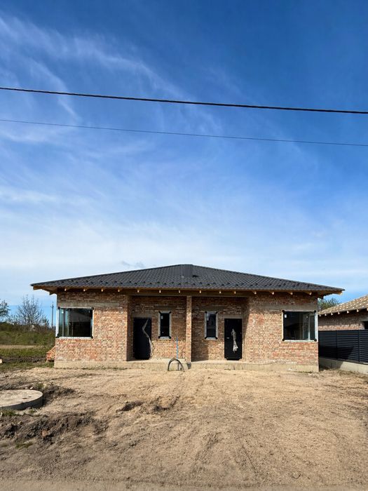 Продаж дуплексу в топовій локації Рованці, біля ТЦ Baobab,932 $ м2