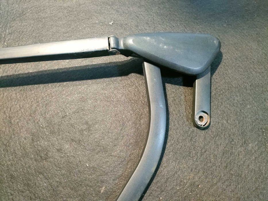 Scenic II ramię wycieraczki przód