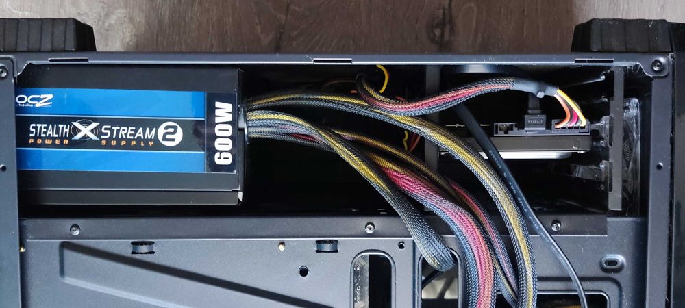 Komputer stacjonarny i7-4770, 24GB RAM, GTX 960 4GB