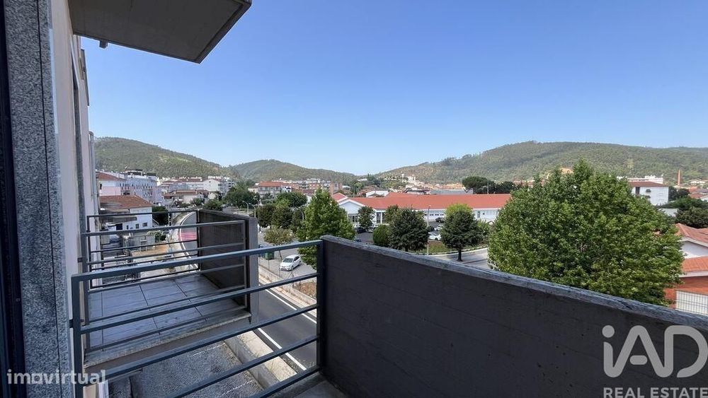 Apartamento T3 em Miranda do Corvo de 82,45 m2