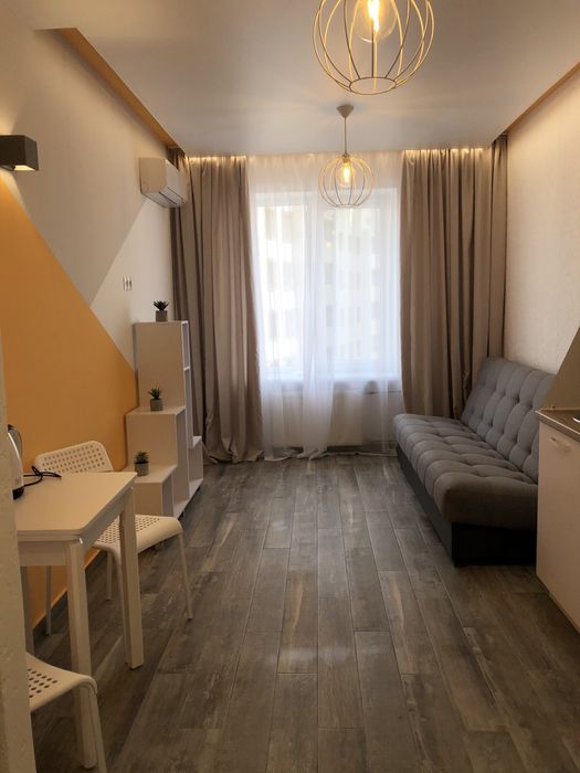 Сдам свою квартиру студию с авторским ремонтом. М. Академика Павлова.