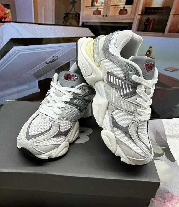 New Balance 9060 Rain Cloud Grey Rozmiar 38
