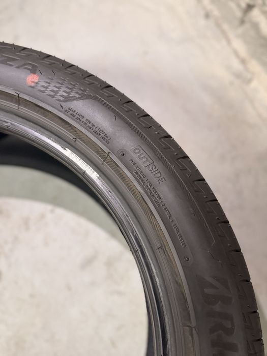 Літеі шини Bridgstone 235/45 R18