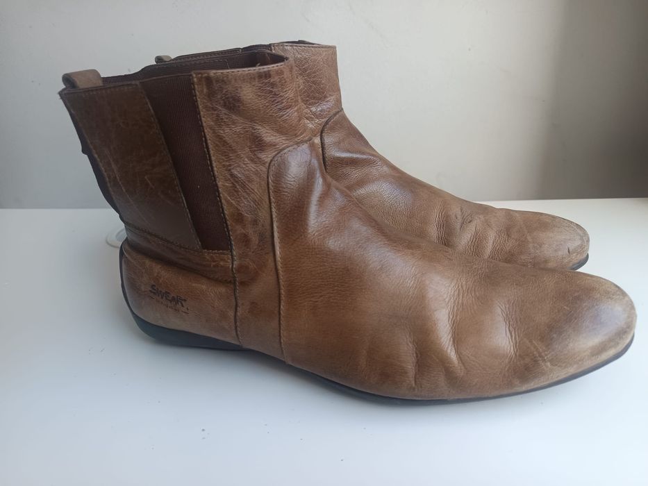 Botins swear by Augustus