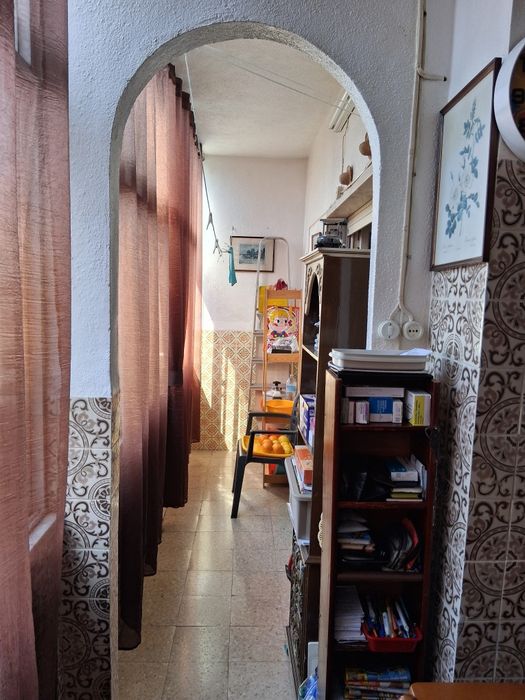 T2 em zona calma com arrecadação – ideal para viver perto de Lisboa