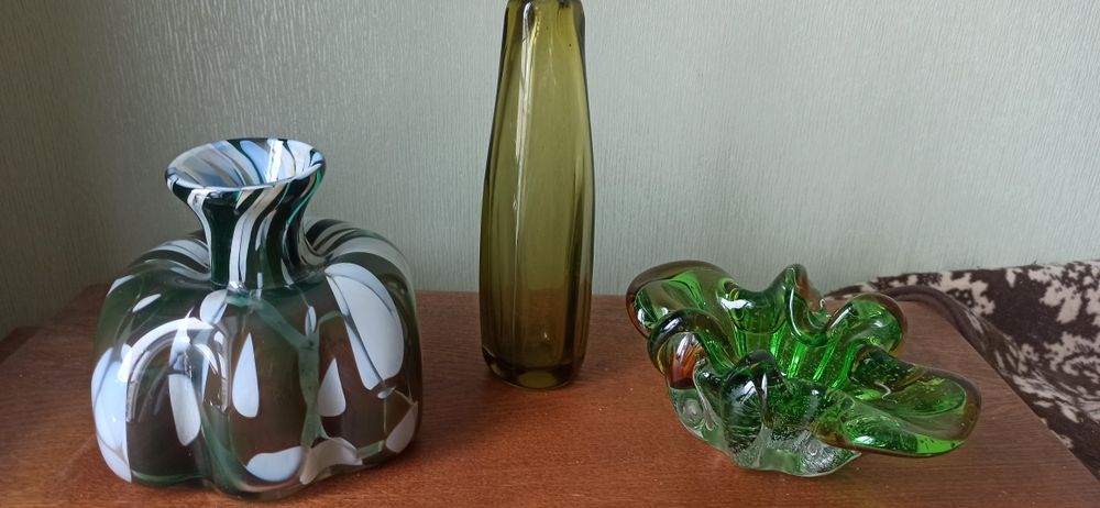 Ваза пепельница цветное стекло гутное  винтаж