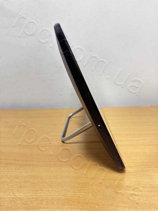 Сенсорний моноблок 15.6 ASUS AiO V161GAT (4Gb/8Gb DDR4, 120Gb SSD)