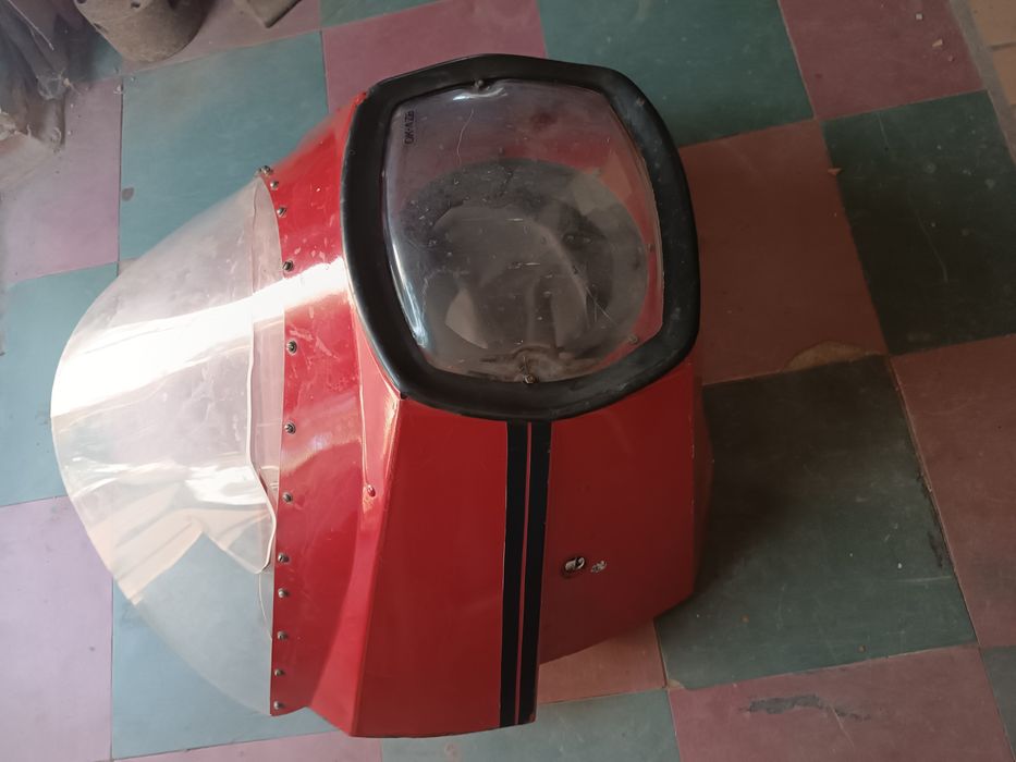 Мото щиток та інші запчастини.