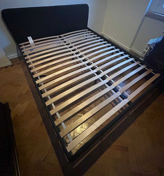 Cama casal estofada 160x200 cinza escuro SLATTUM – Ótimo estado