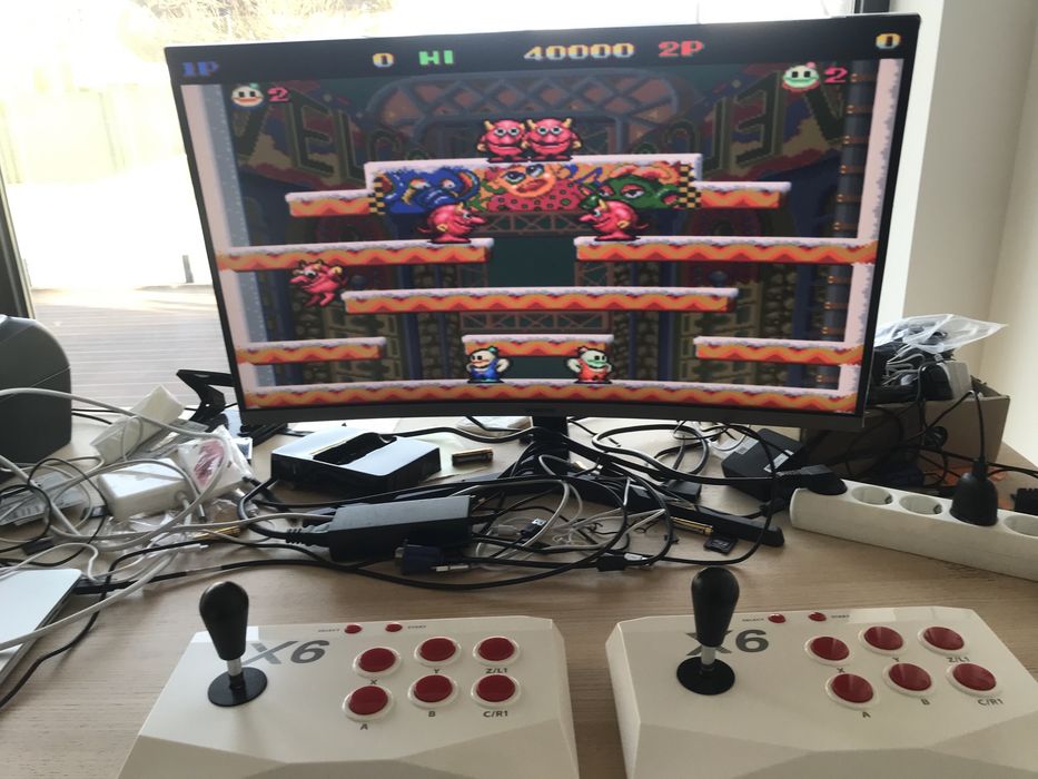 Consola arcade com 20000 jogos modelo exclusivo com comandos ovais