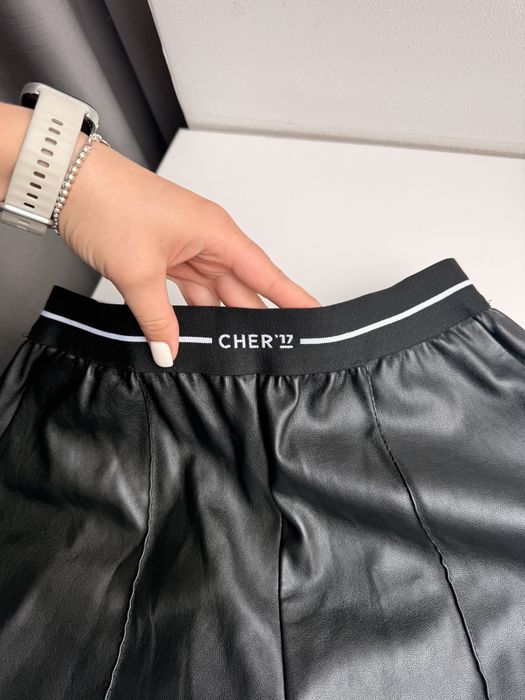 Шкіряні шорти Cher 17