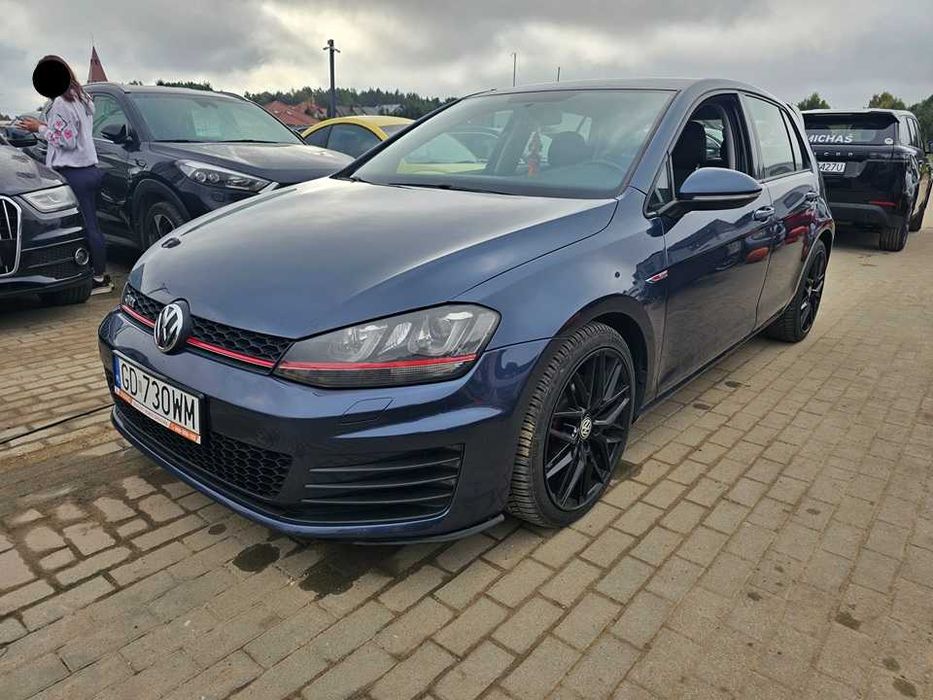 Volkwsagen Golf GTI 2016r/2.0benzyna/245KM/doinwestowany/climatronic