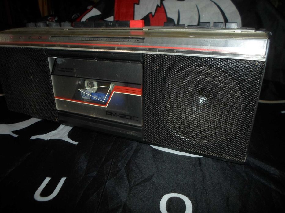 Стереофоническая магнитола "Топiльче РМ-201С"