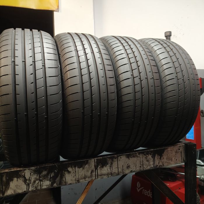 215/45/18 Sprzedam komplet opon letnich Goodyear