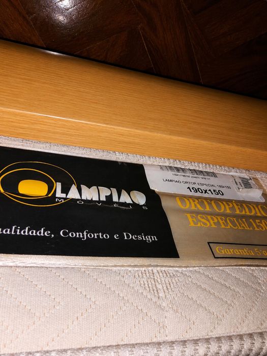 Cama de Casal + Colchão Ortopédico + Estrado + 2 Mesas de Cabeceira