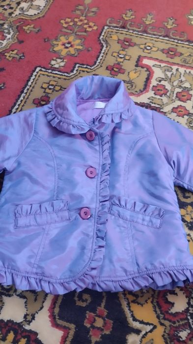 Курточка на дівчинку.