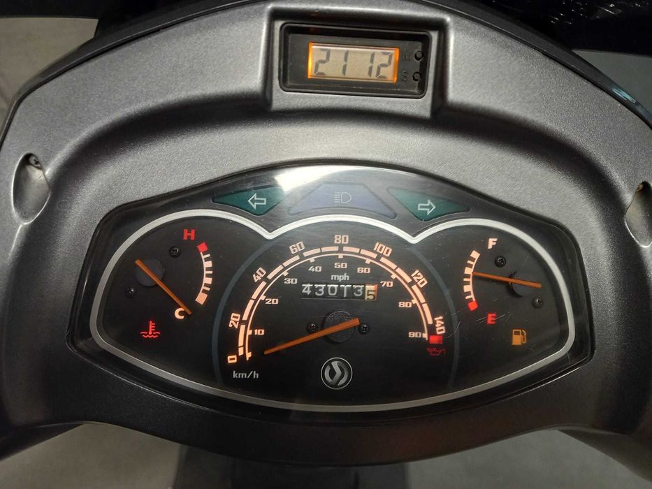Scooter Peugeot 125 LXR 2010