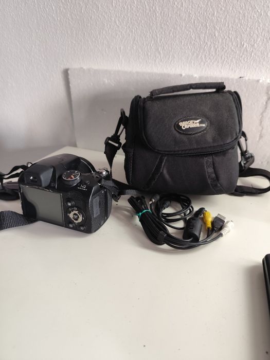 Câmera FinePix S4200