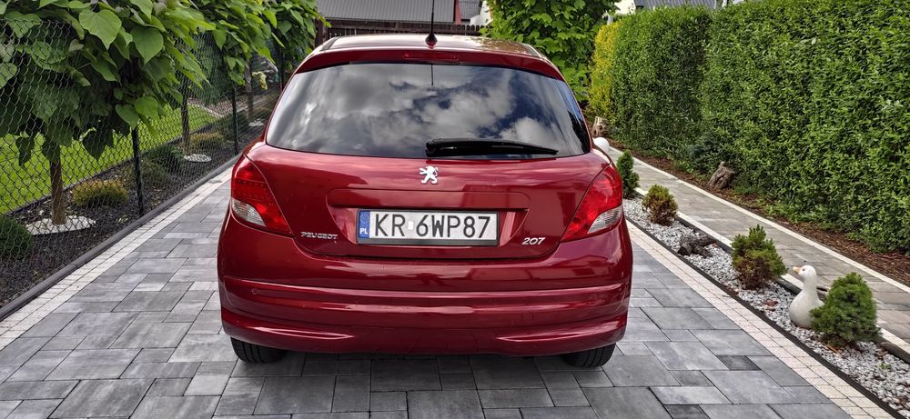 Peugeot 207 1.4 benzyna, lift. Zadbany.