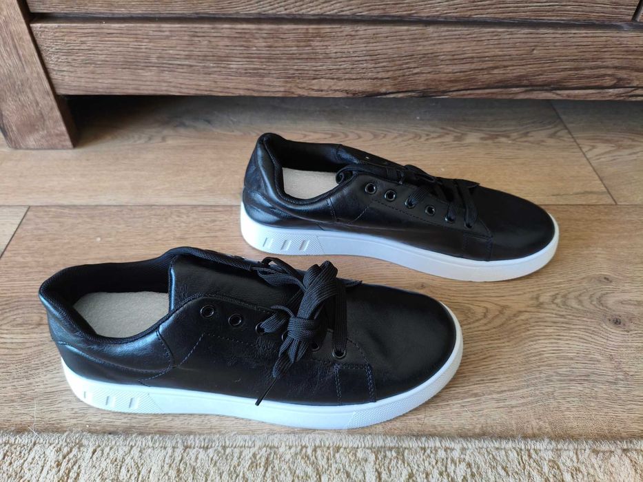Nowe Czarne męskie buty rozmiar 46