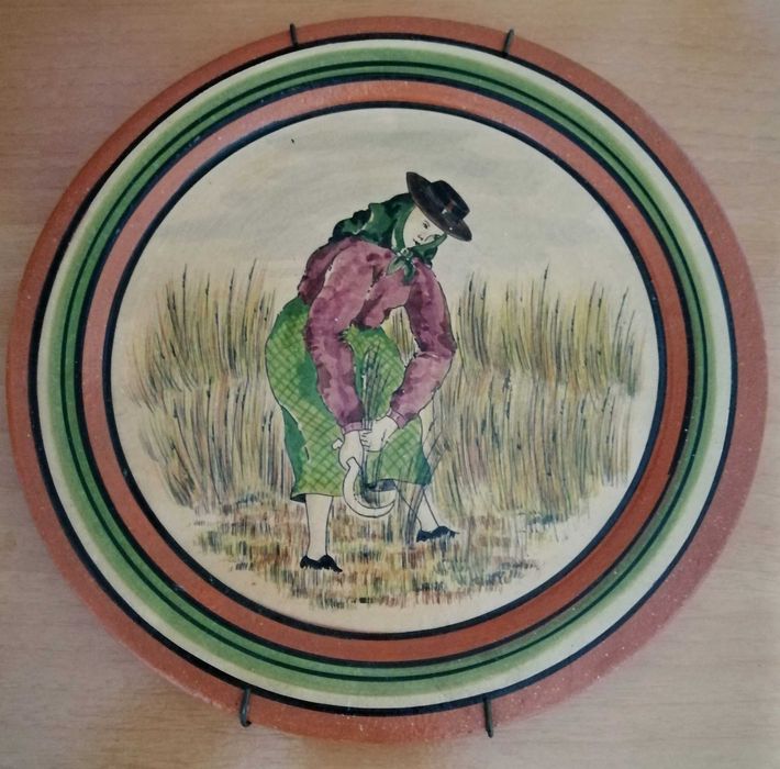 Prato a ceifeira, pintado à mão