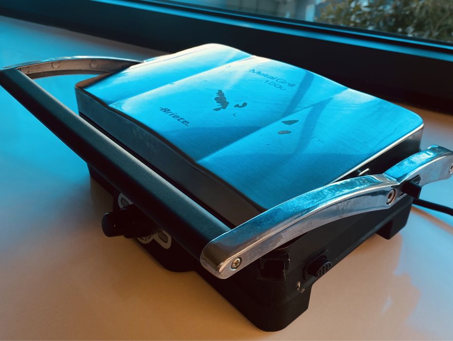 Grelhador / Sandwicheira Ariete Metal Grill 1200