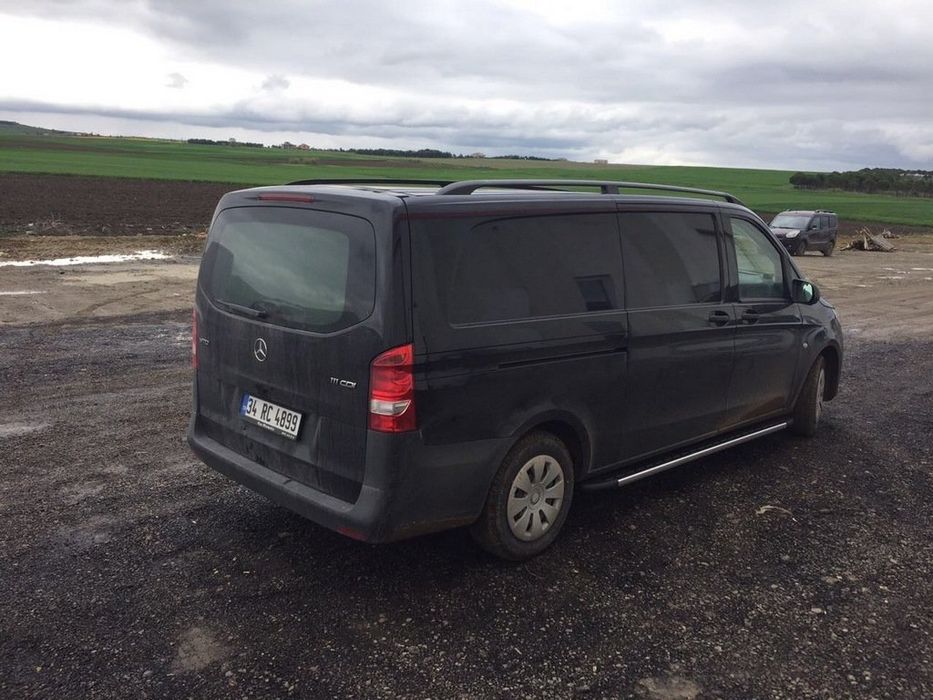 Mercedes Vito 639 Чорні рейлінги ELITE з пластиковим кріпленням Середня база