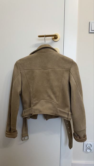 Beżowa kurtka Pull&Bear S