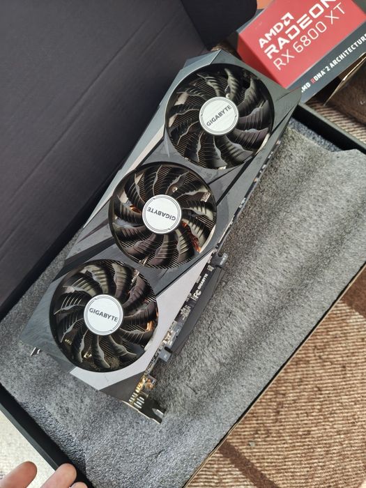 RX 6800 XT gigabyte