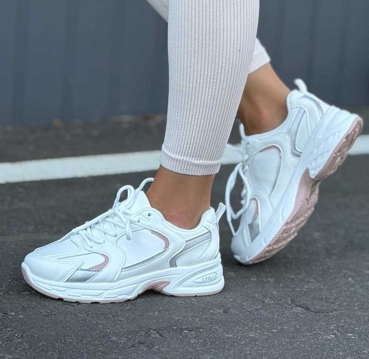 Женские белые кроссовки демисезонные