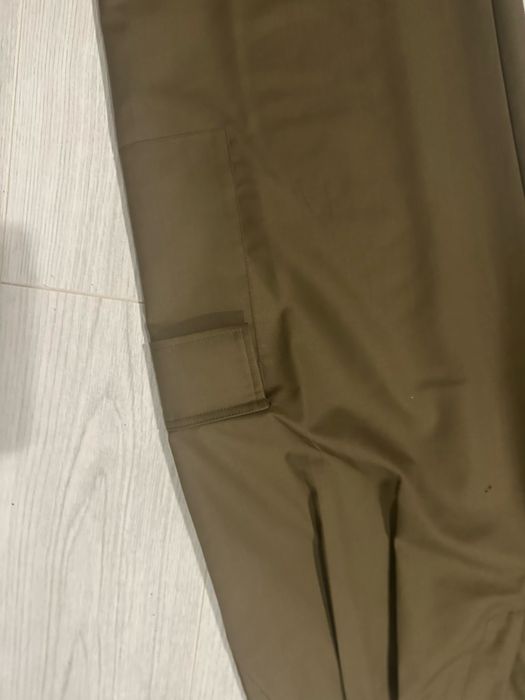 Шикарные брюки карго с карманами по бокам commense