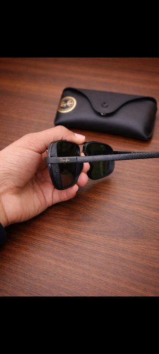 Óculos de Sol Preto Estilo Ray-Ban – Novo / Excelente Estado