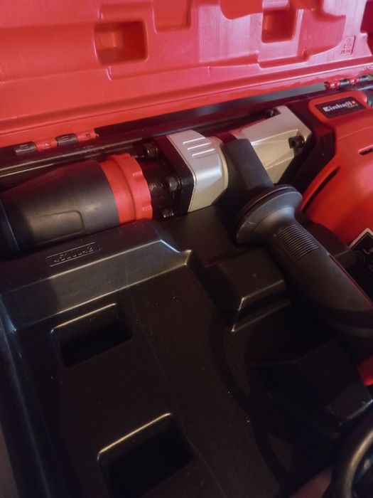 Відбійний молоток.