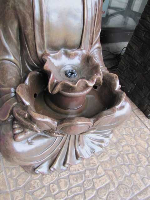 Dharma Fontanna solarna LED dekoracja Budda posąg Blumfeldt