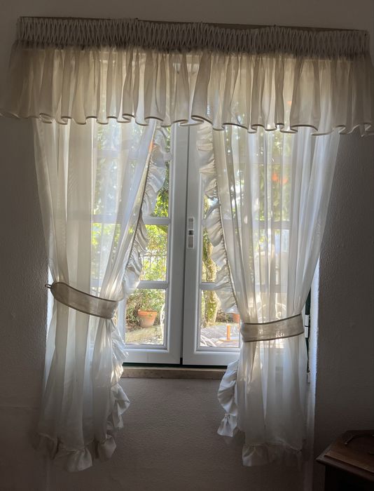 Cortinas para janelas pequenas