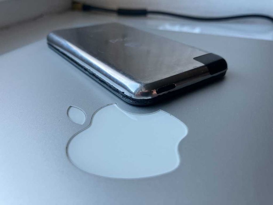 Apple iPod Touch 1-gen 32 Gb / Нова батарея 50 г.музики \ ЦАП Wolfson