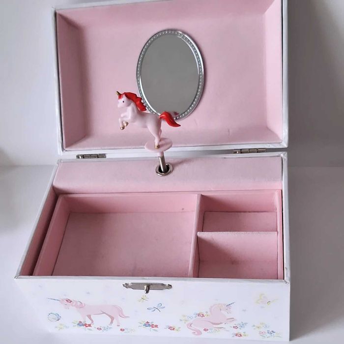 Музична скринька для прикрас «Єдиноріг»  Cath Kidston. Лондон