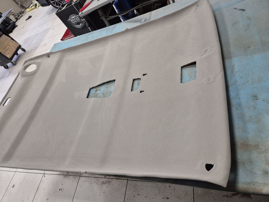 Naprawa podsufitki, regeneracja, zmiana koloru, tapicer samochodowy