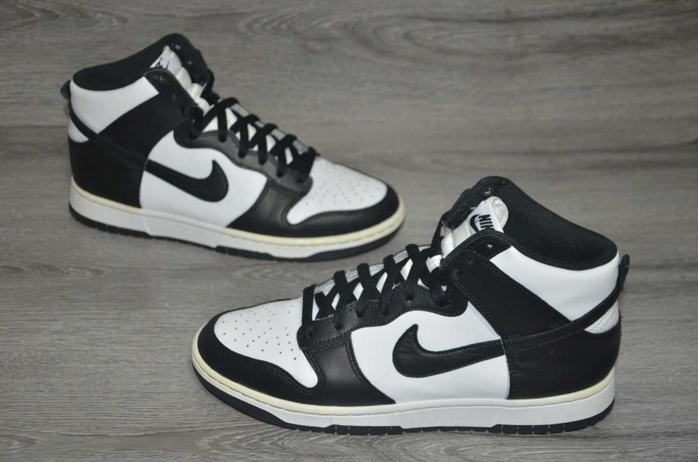 Продам кросівки шкіряні Фірма Nike Dunk Hi Retro.